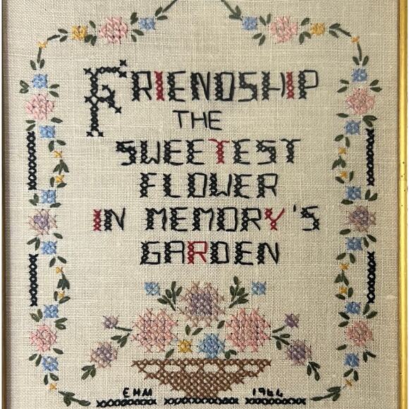 Vintage 60s Friendship Sweetest Flower Cross Stitch Sampler Framed Completed - Picture 3 of 10